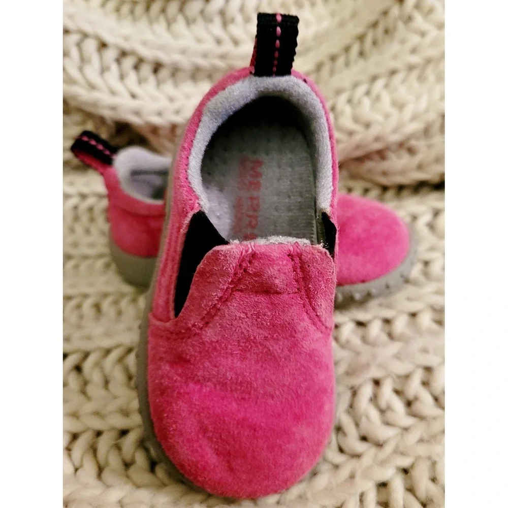 Merrell Jungle Moc Pink Slip On Pink Suede Shoes Baby Size 4